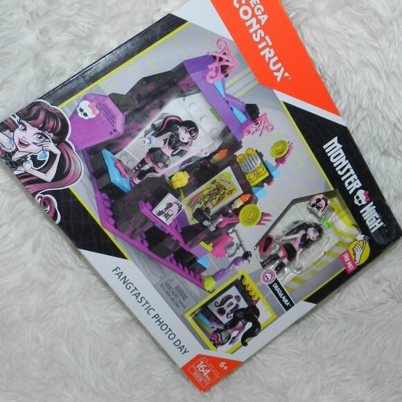 Mega Construx Monster High Draculaura Fangtastic Photo Day 164 Pcs NWT!🆕⌚SHIP💨 - Picture 3 of 15